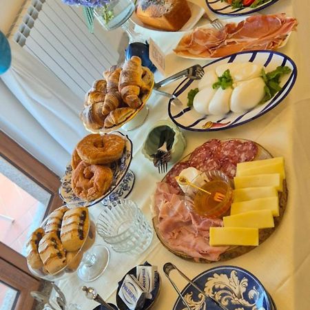 La Vigna Del Vento Bed & Breakfast Casola di Napoli ภายนอก รูปภาพ