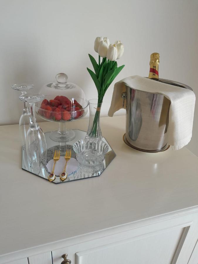 La Vigna Del Vento Bed & Breakfast Casola di Napoli ภายนอก รูปภาพ