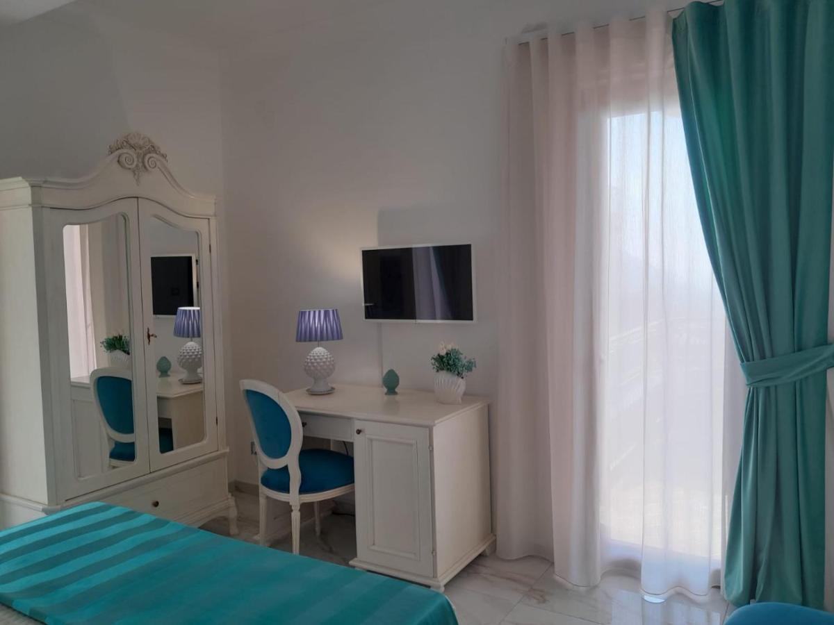 La Vigna Del Vento Bed & Breakfast Casola di Napoli ภายนอก รูปภาพ