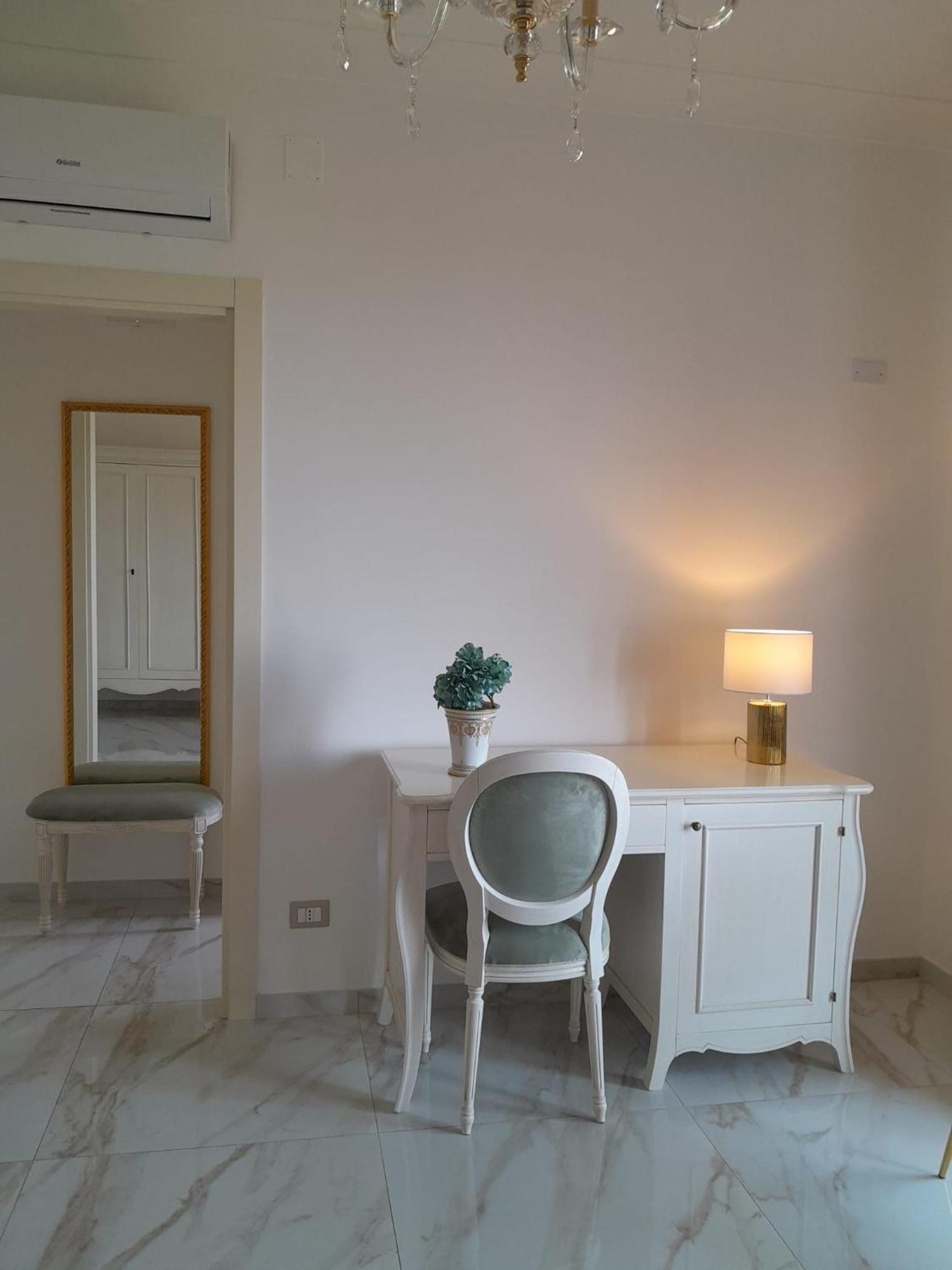 La Vigna Del Vento Bed & Breakfast Casola di Napoli ภายนอก รูปภาพ